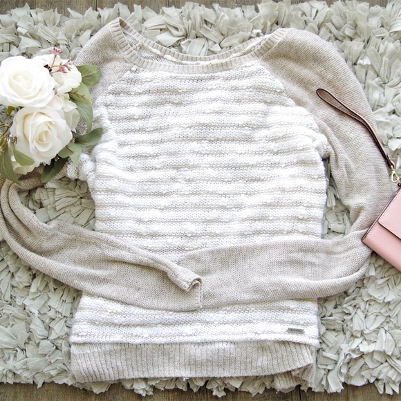 Hollister Sweaters - PRICE DROP! Super Soft Slouchy Hi-low Sweater